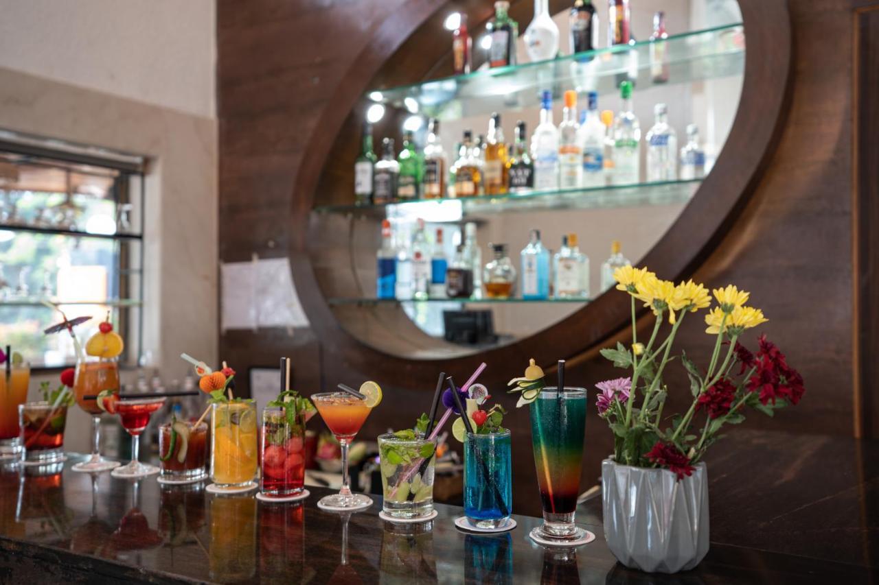 Le Seasons Resort Candolim Luaran gambar